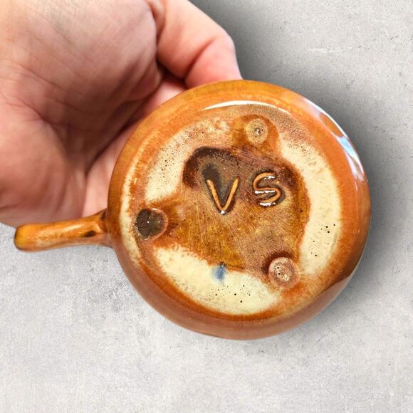 Vintage Studio Pottery Creamer Signed VS MCM Brown Glaze Handcrafted 3x2” - Picture 6 of 9